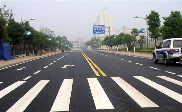 乌兰标线涂料在乌兰环氧地坪项目中的选择与应用