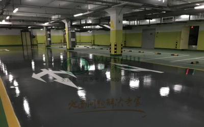 ‌旧地面翻新方案：乌兰环氧地坪涂层覆盖混凝土裂缝修复技术